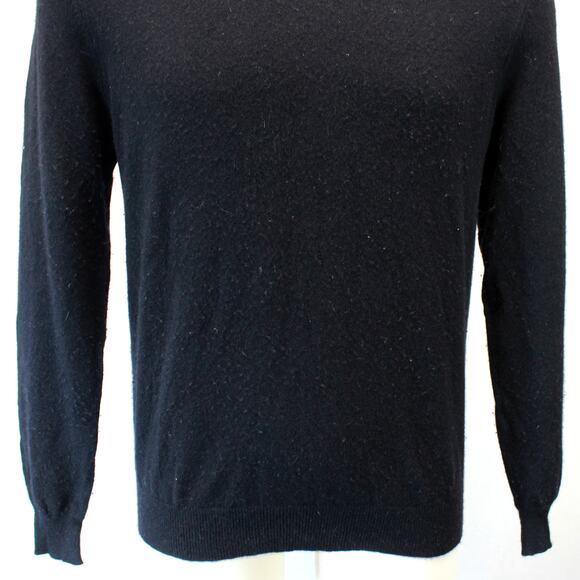 Macy's Club Room 2-Ply 100% Cashmere Soft Warm Black V-Neck Sweater Medium - Picture 3 of 6
